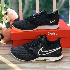 wmns nike zoom strike